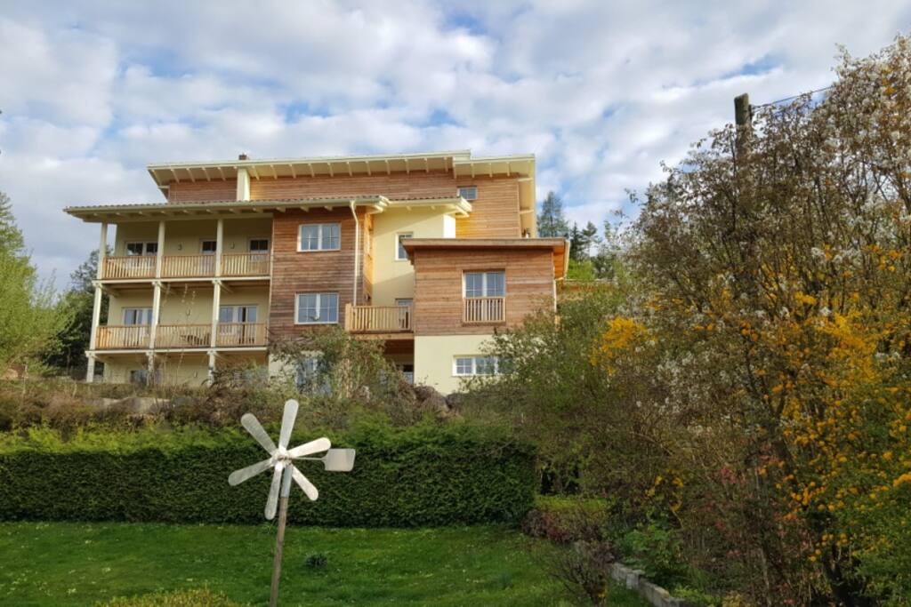 Apartment in the middle with balcony and nice lakeview