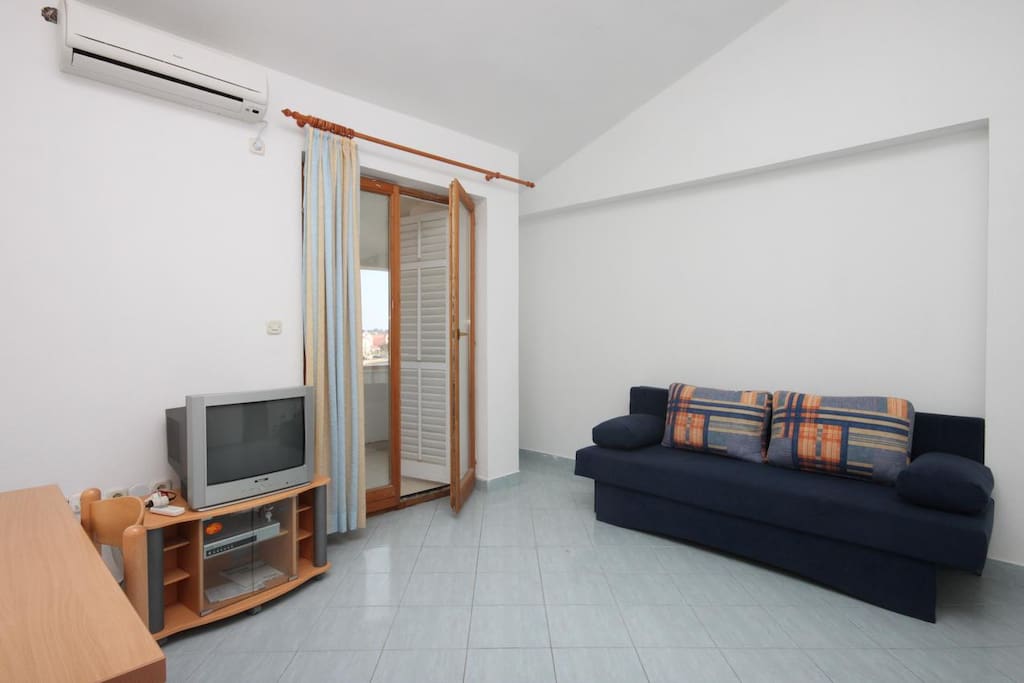 Living room, Surface: 11 m²