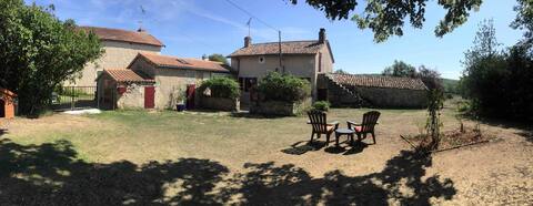 Bonheur-Luxury French Rural Gite