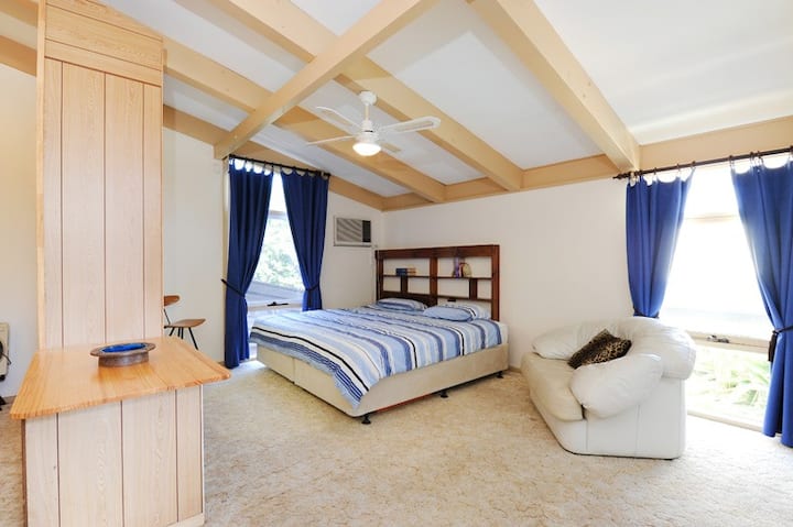 Imazhi 1 i listimit "Dhomë e pavarur"