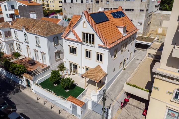 Luxury Town House gallery image 3