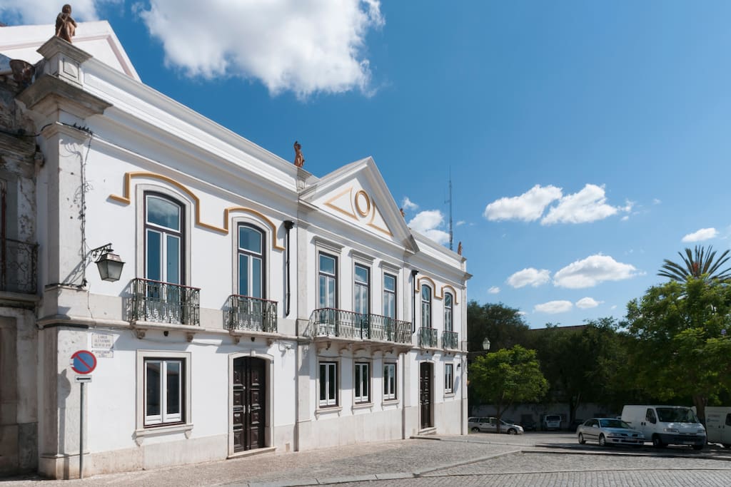 Fachada principal do Palácio