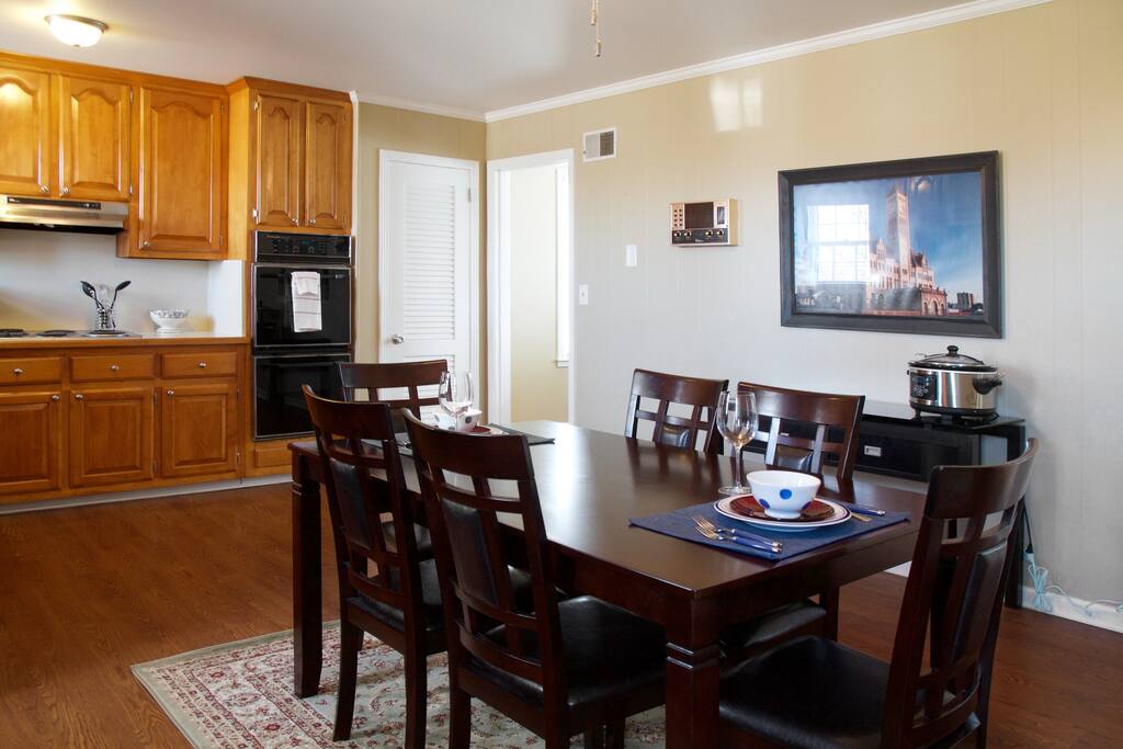 Full Dining room