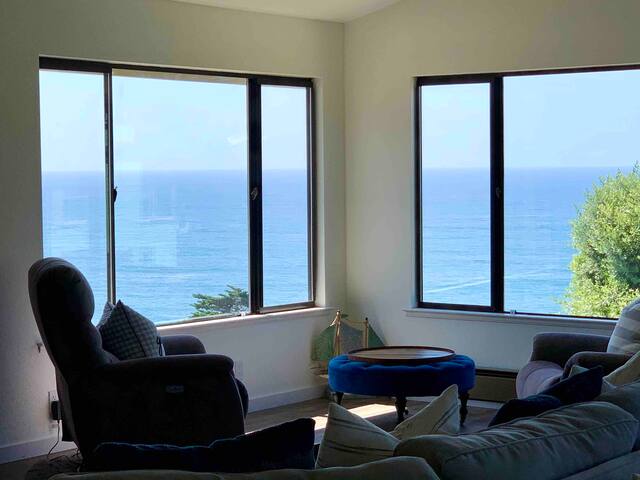 Relaxing Getaway with Breathtaking Ocean Views gallery image 3