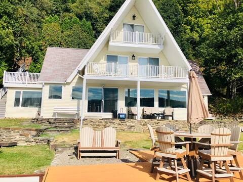 Water Front House near Keuka Lake Wineries