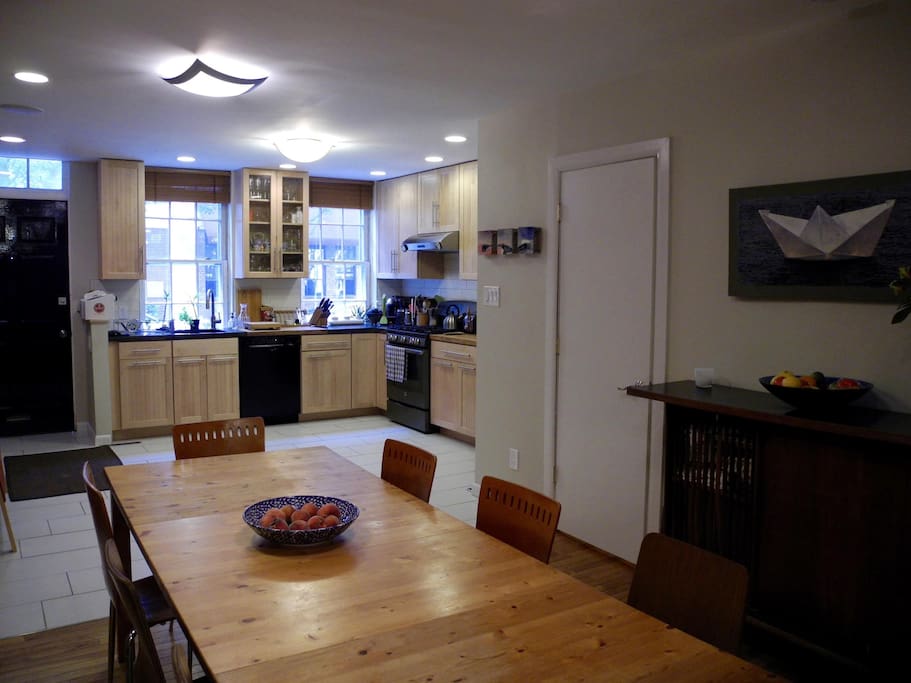 large kitchen/dining room