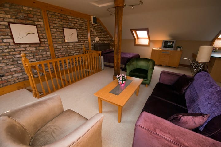 Spacious Townhouse Accommodation