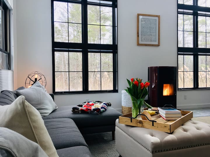 Berkshire Mountain retreat with Urban ecoluxuries Houses for Rent in