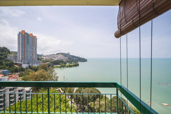 Batu Ferringhi Beach Seaview Home Condominiums For Rent In Tanjong Bungah Penang Malaysia