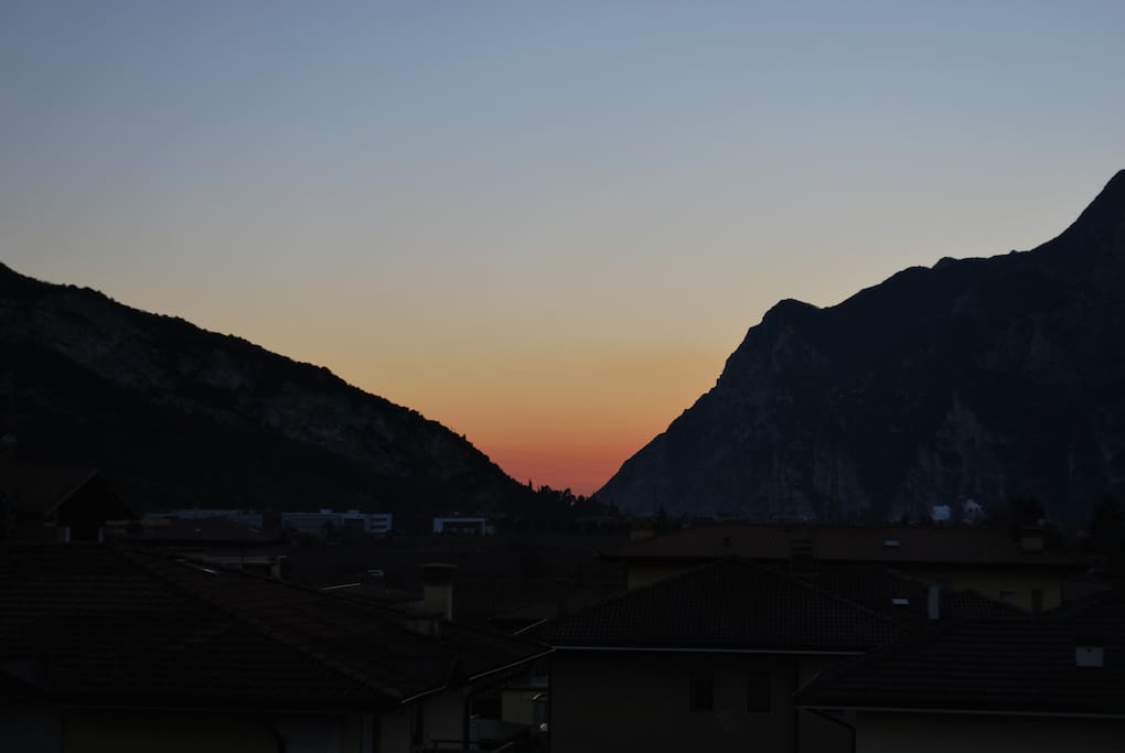 Vista montagne
Monta in viev
Blick auf Berge