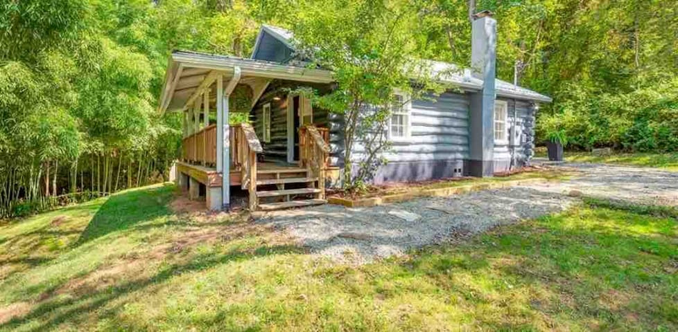 Tranquil Gem: Dog & EV friendly