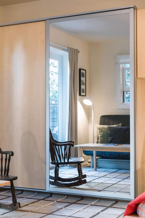 Top Airbnb: Bright, Modern Garden Unit - 1BR/1BTH in Hayes Valley
