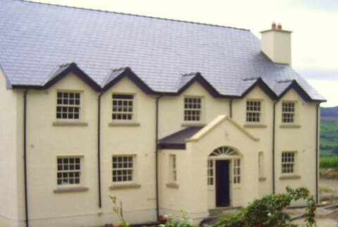 Luxery Home with Panoramic views ...