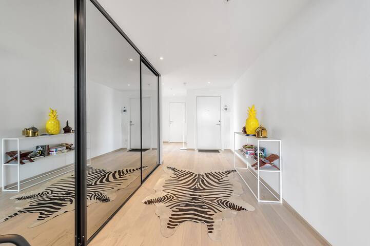 Pir 2-Exclusive Apartment gallery image 4