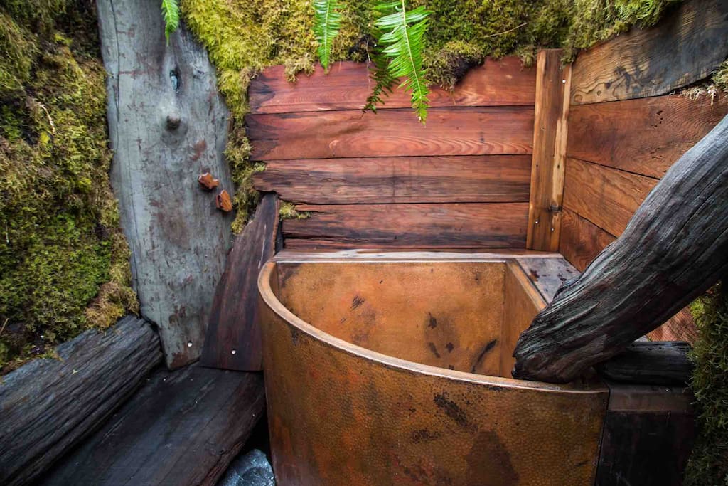 The Sleeping Lotus Hidden Bath & Sauna Guest suites for Rent in