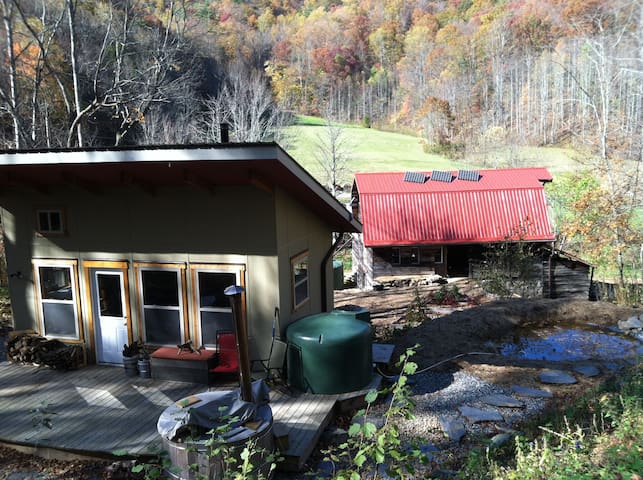 Secluded Mt Cabin Restored Barn Barns For Rent In Hot Springs