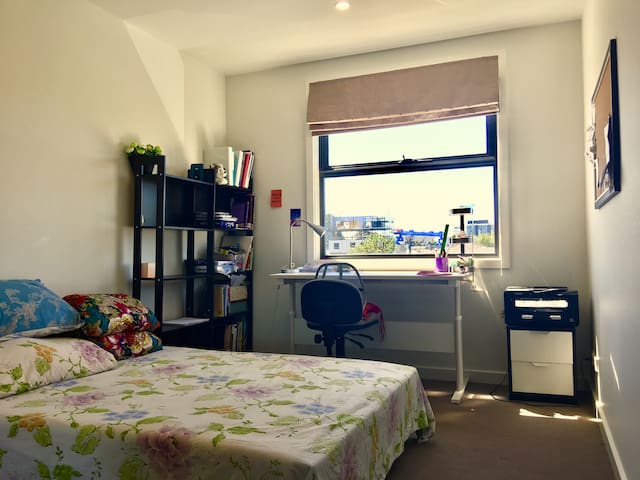 Private Room in Excellent Location
