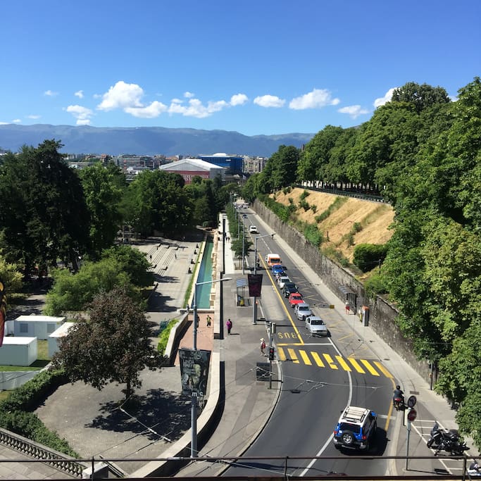 bus station and Reformation Wall
