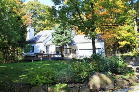 In the heart of Old Chelsea & Gatineau Park