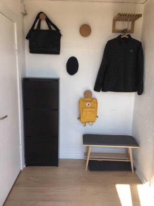 Entrance with wardrobe