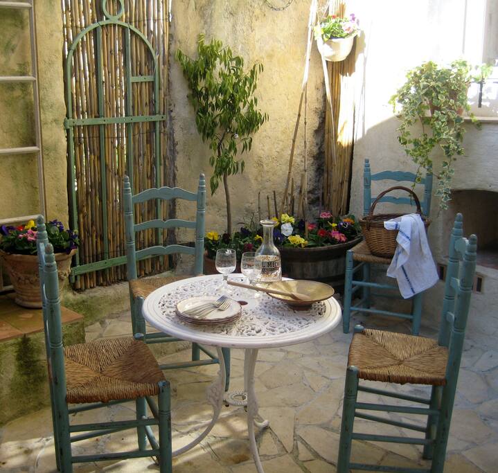 Eating outside