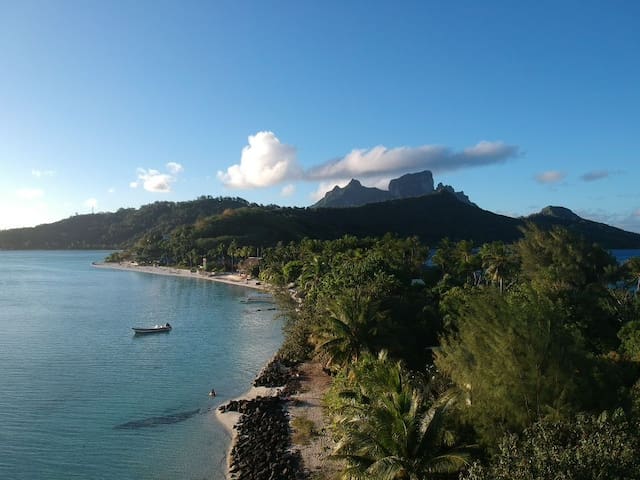 Matira house, room 1