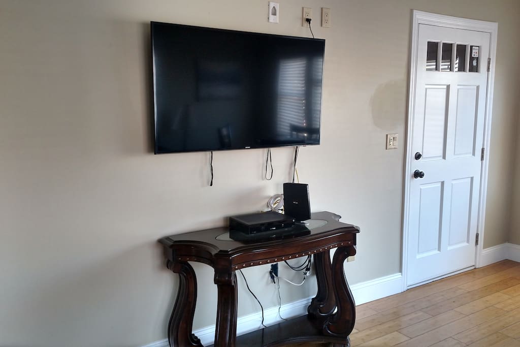 cable tv in living room