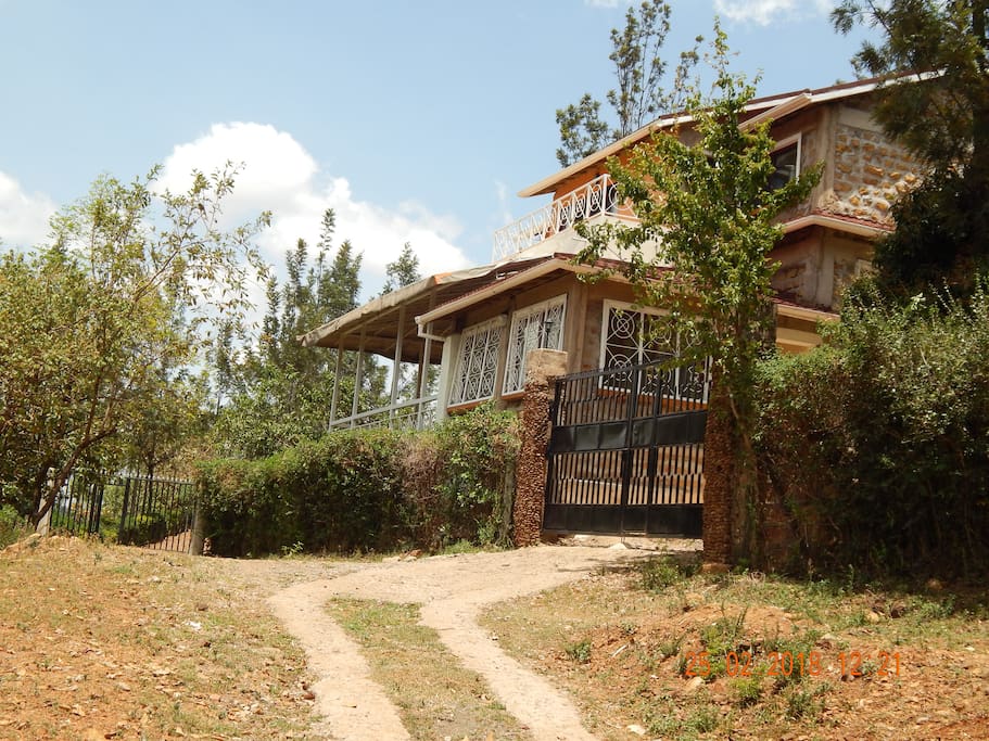 HillView Vacation Home (Oyugis) Houses for Rent in Kadongo, Homa Bay