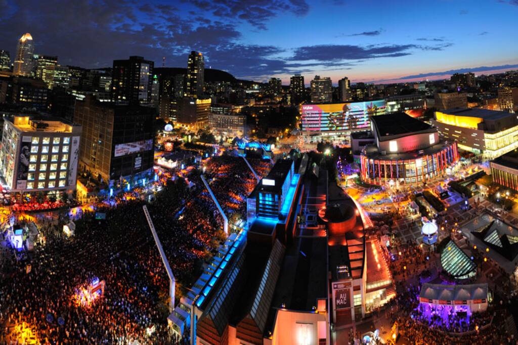 The festival place will host the WORWILDE JAZZ FESTIVAL from JUNE 28 TO JULY 7 ( AT JUST 5min walk)
La place des arts accueillera le célèbre Festival de JAZZ du 28 Juin au 7 Juillet situé à seulement 5mn de marche