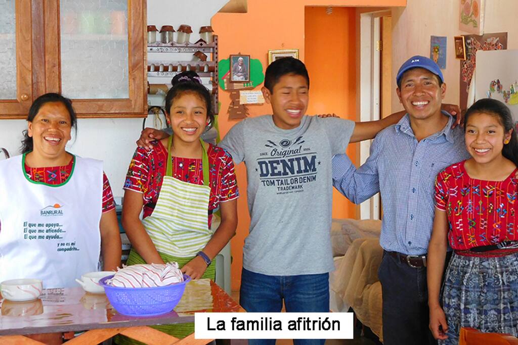 familia maya afitrión muy amable