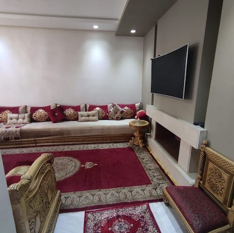 Nice apartment in Jnan California