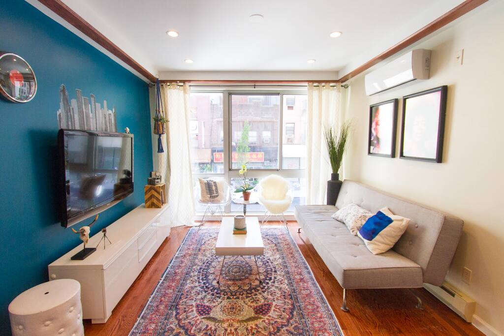 Floor to ceiling windows for amazing natural light