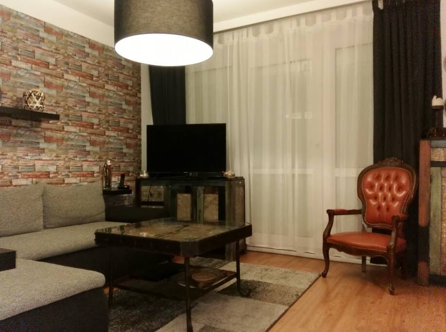 Wohnzimmer / living room