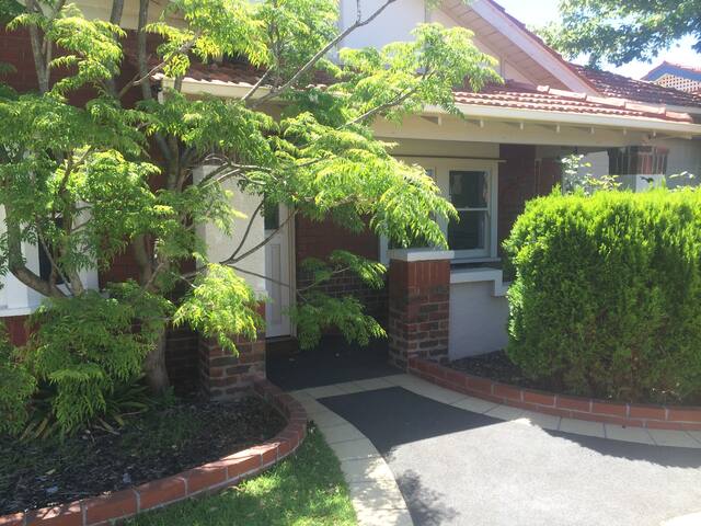 Edwardian charm, Resort living gallery image 2