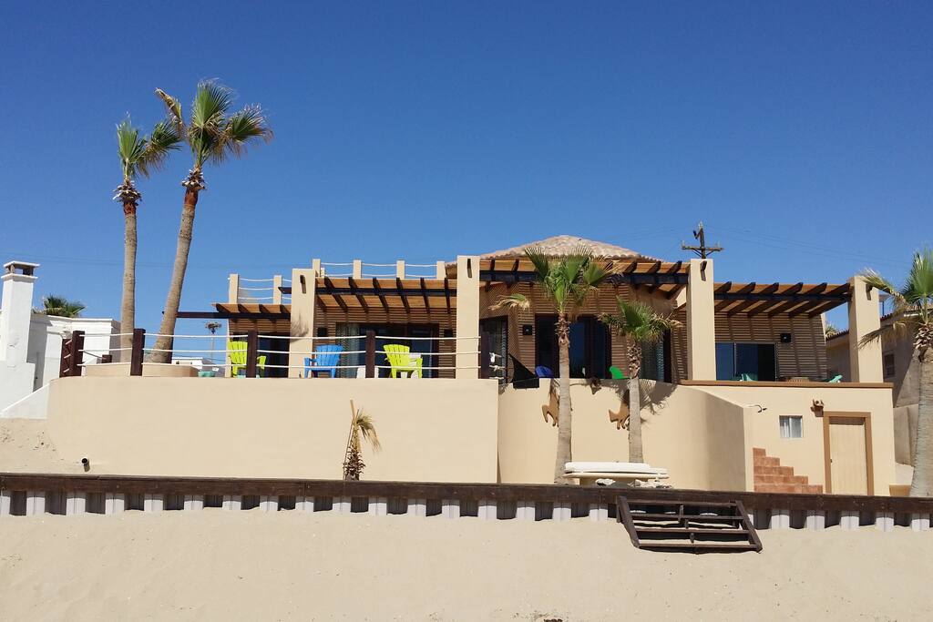 Beachfront Home in Las Conchas. 3 or 4 bedroom Houses for Rent in