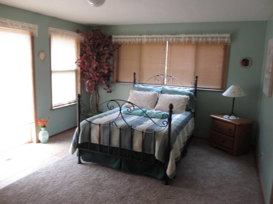 Full size Bed