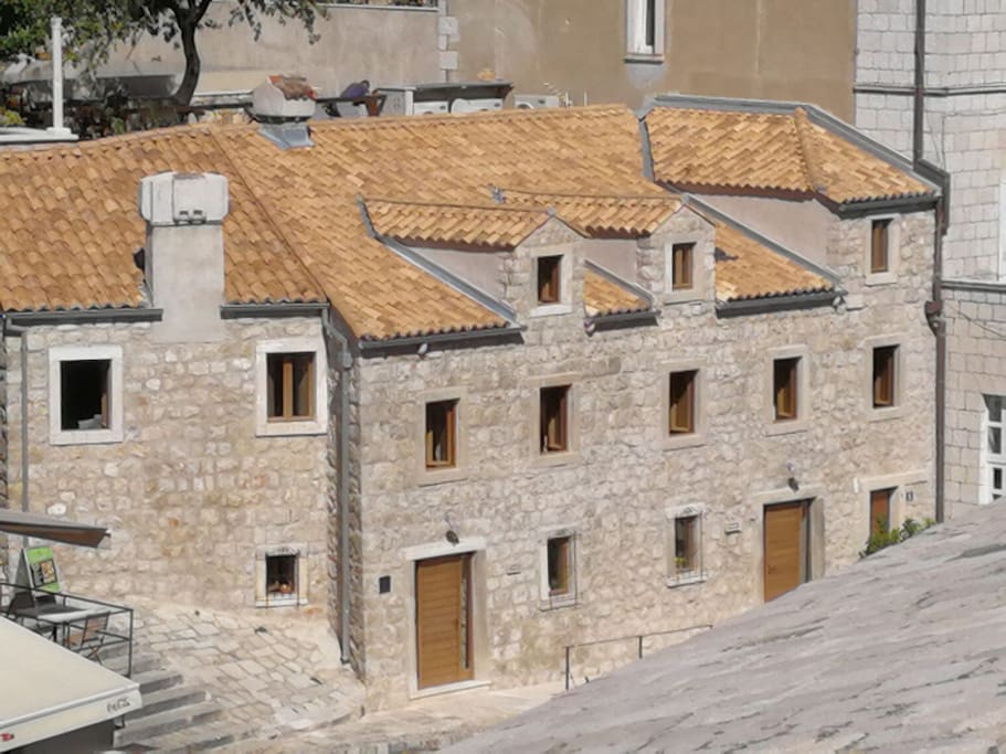 The 3 Apartment house