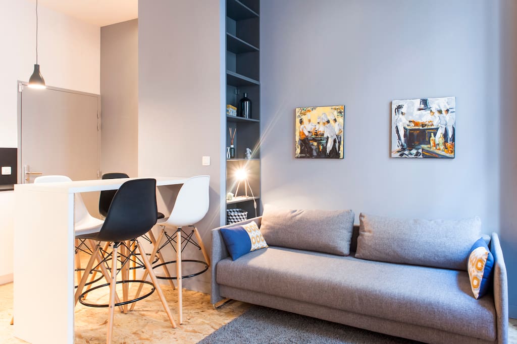 Coin Salon