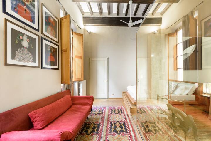 Appartamento in Centro dal Sapore Rinascimentale gallery image 2