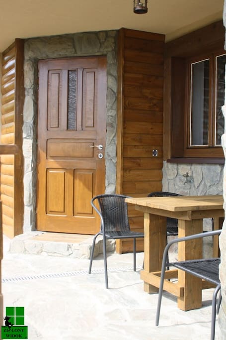 Apartament Zielony Widok - taras, miejsce do posiedzenia
