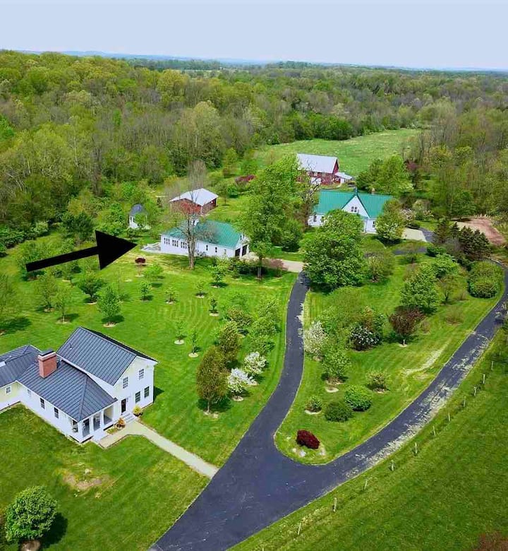 Open Gate Farm Retreat: Sleeps16 | Near Rocky Fork