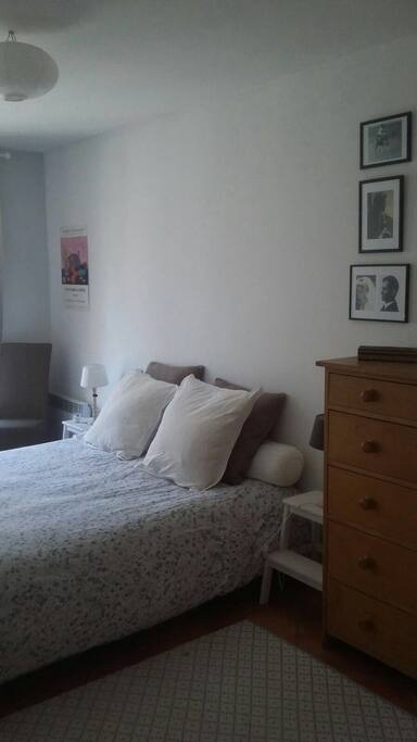 Chambre 1 "parents" avec espace dressing. Lit 200 x 160