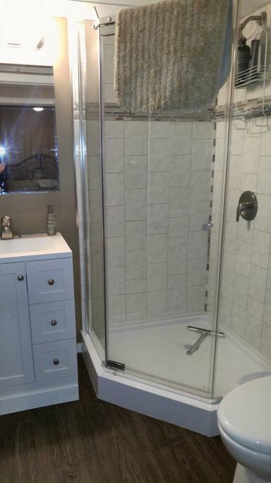 Nice hot shower with lots of pressure