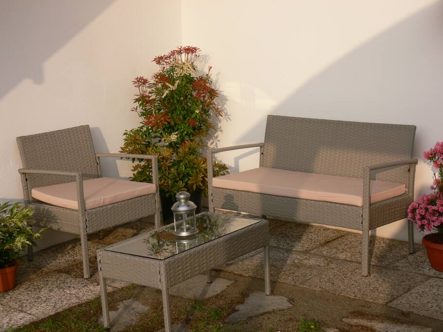 Salotto giardino