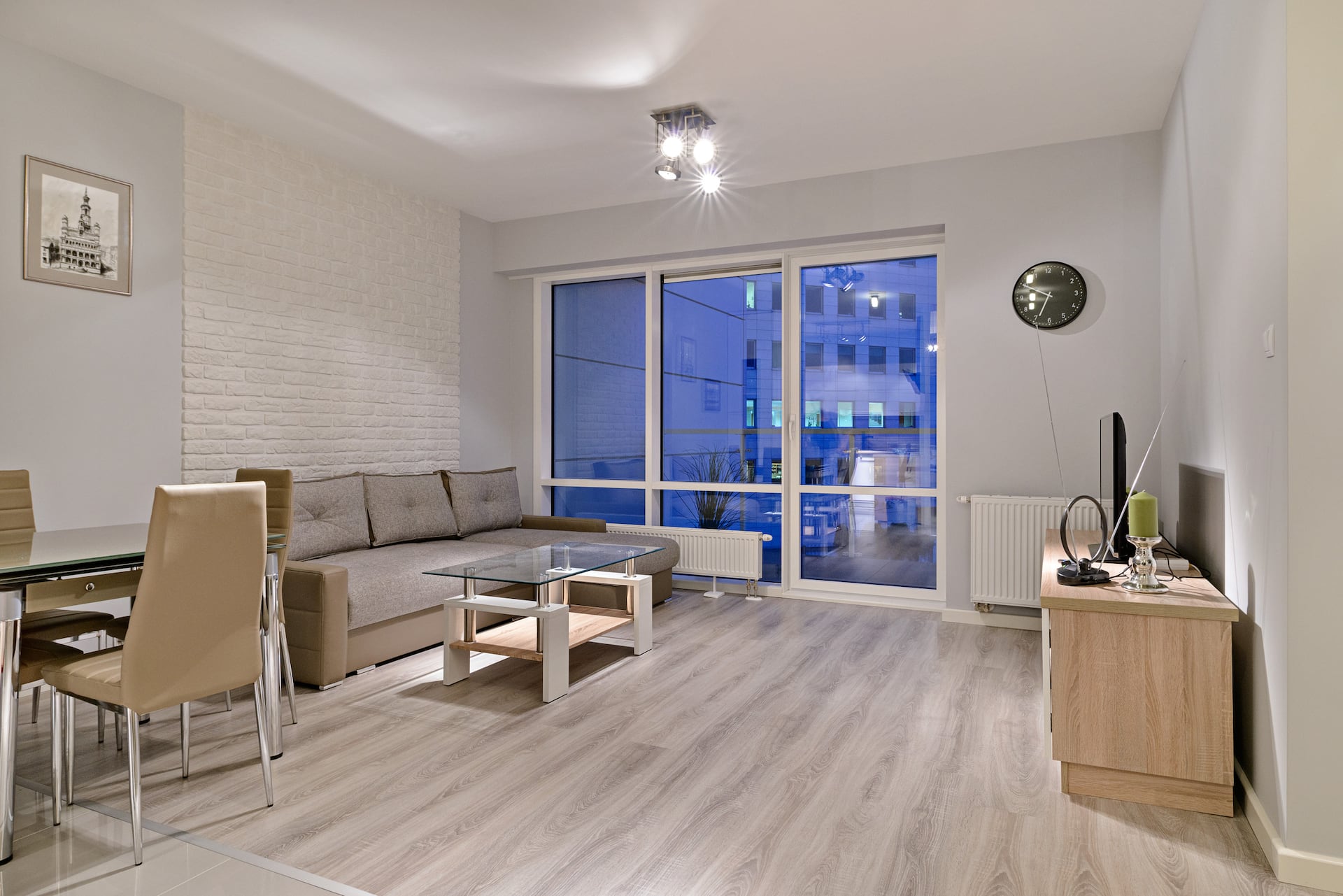 modern living in strict center