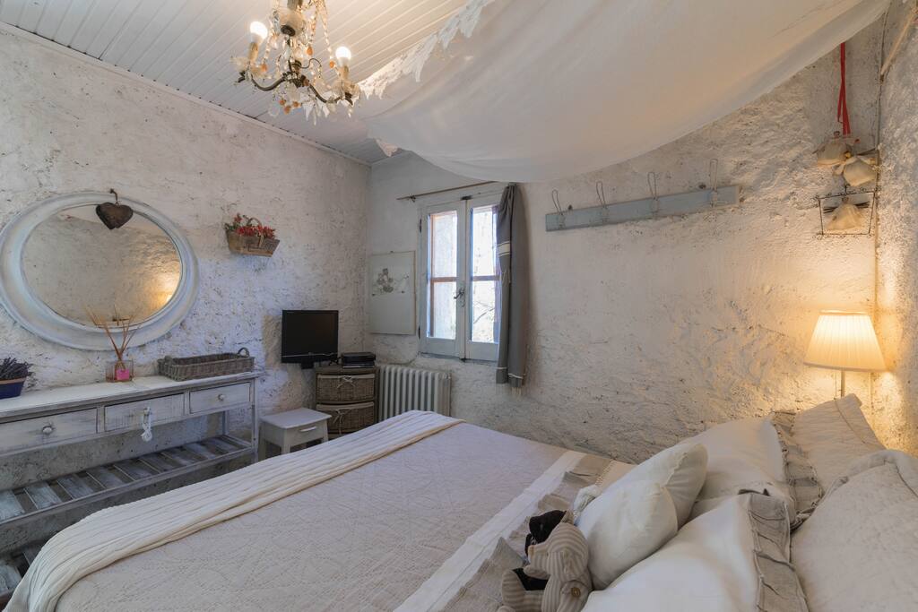 Suite degli Ulivi - Camera da Letto