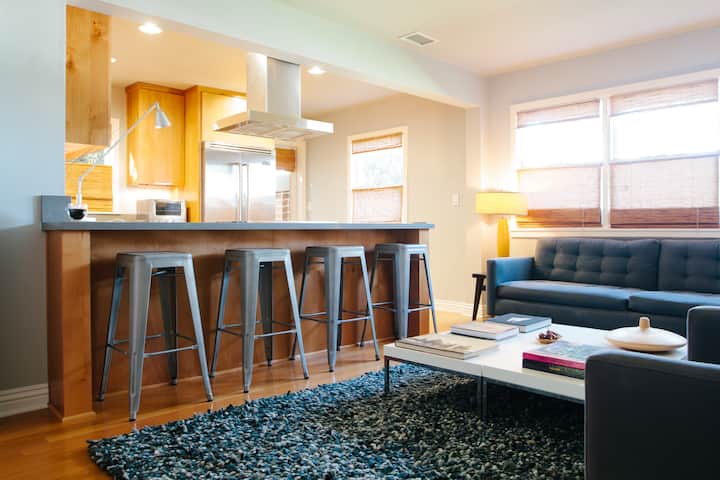 "Nook", Private Room 8 Minute Drive To The Beach - Costa Mesa, CA