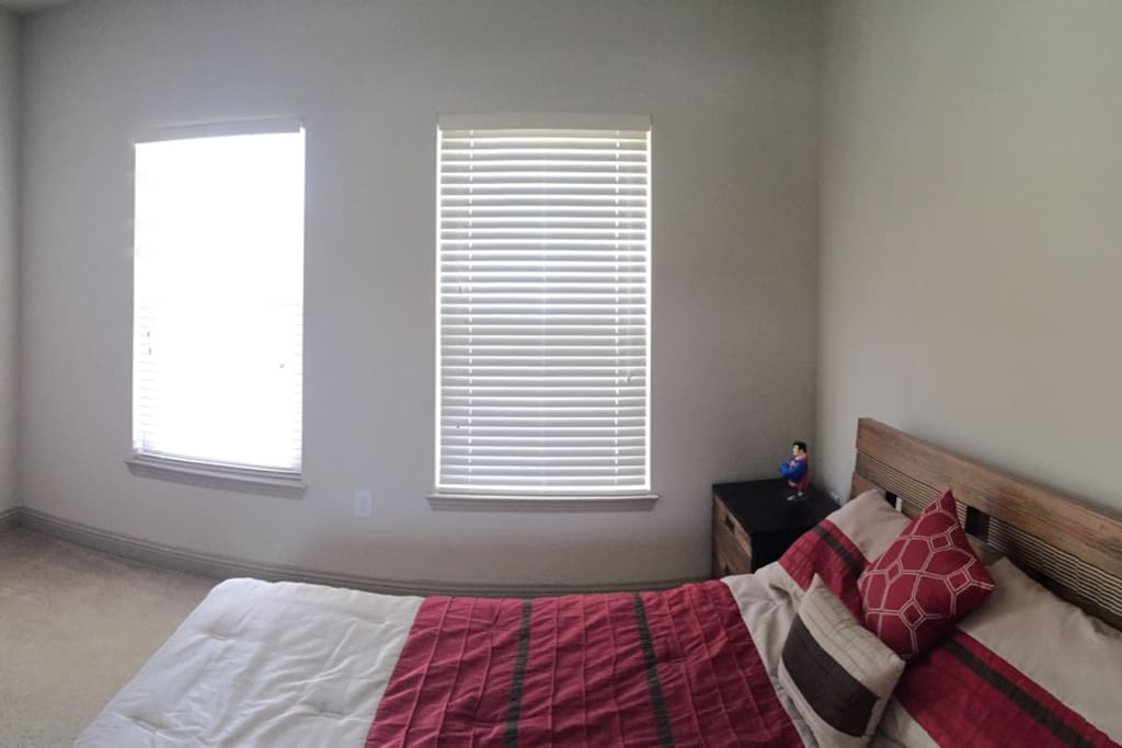 The guest bed is queen size, sleeps 2 comfortably