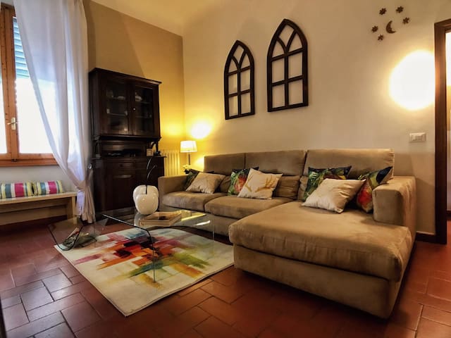 SUITE MEDICEA***** – CENTRO STORICO