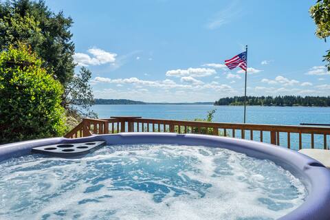 Anderson Island Luxury Beach Home